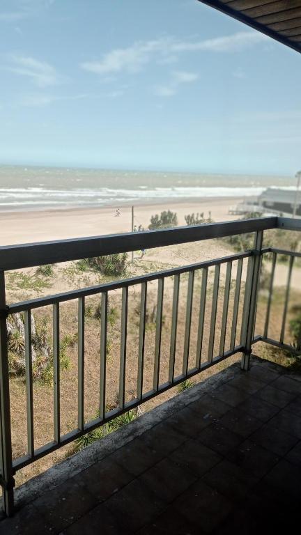 Encantador departamento frente al mar 4 Amb - 1