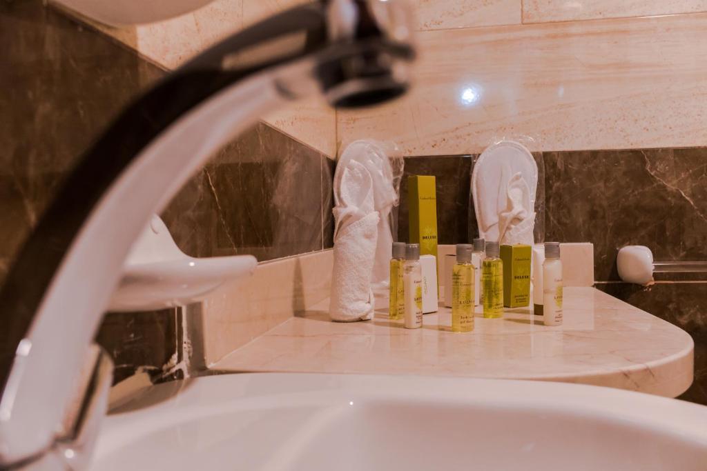 Gleem Luxury Apartments photo