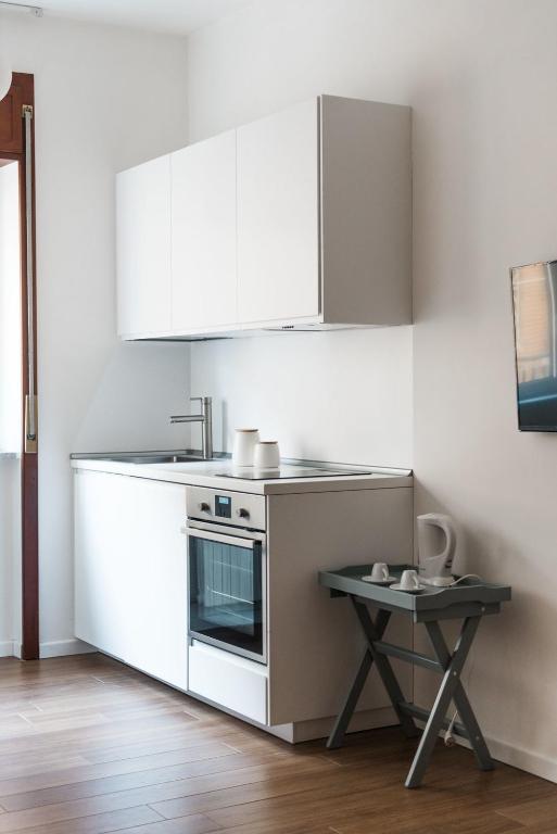 Facilities, Starhost - GOLDEN APARTMENTS in Salerno