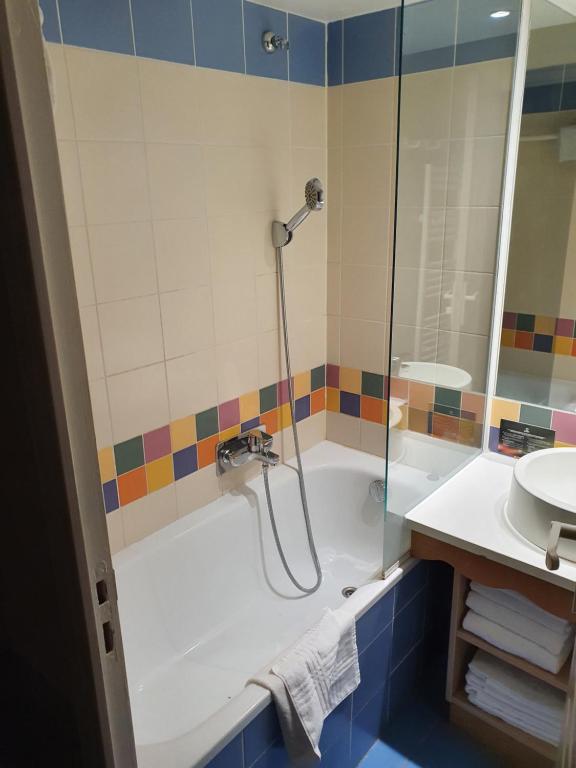 Appartements 4 à 5 personnes - Val d'Europe proche Disneyland - 4