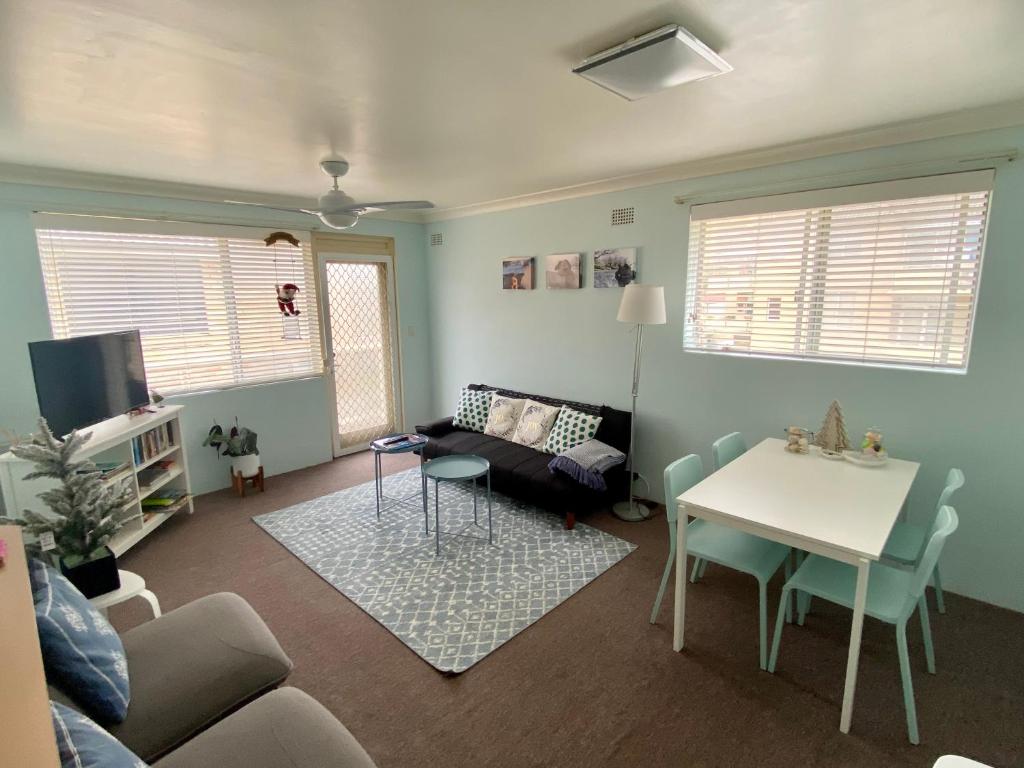 Digby's Place - waterfront apartment, The Entrance