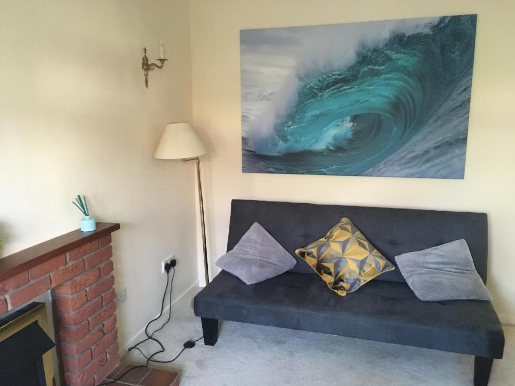 Elite Accomm Wolverhampton sleeps 4 long term workers or family comfortably