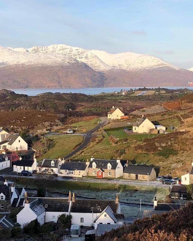 Duirinish Pods with Private Hot Tubs photo