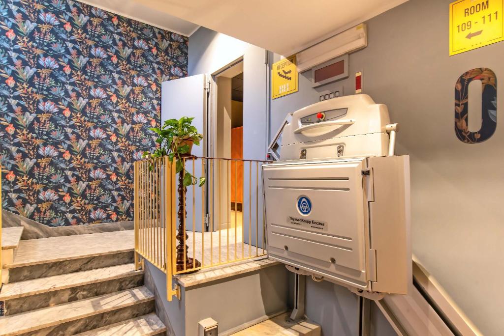 Bloom Hotel Rome photo