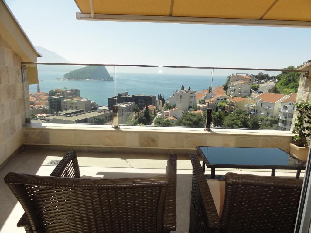 The Old Town Viewpoint Apartments — Hotel in Budva