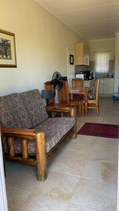 Granaat Gastehuis - Orania photo