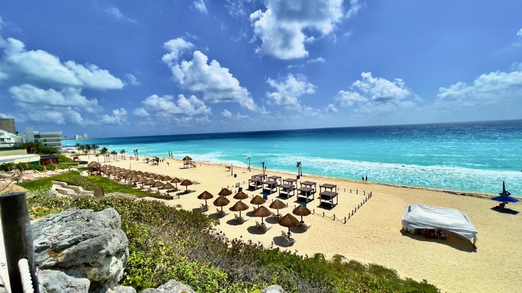 Beach Front Place photo