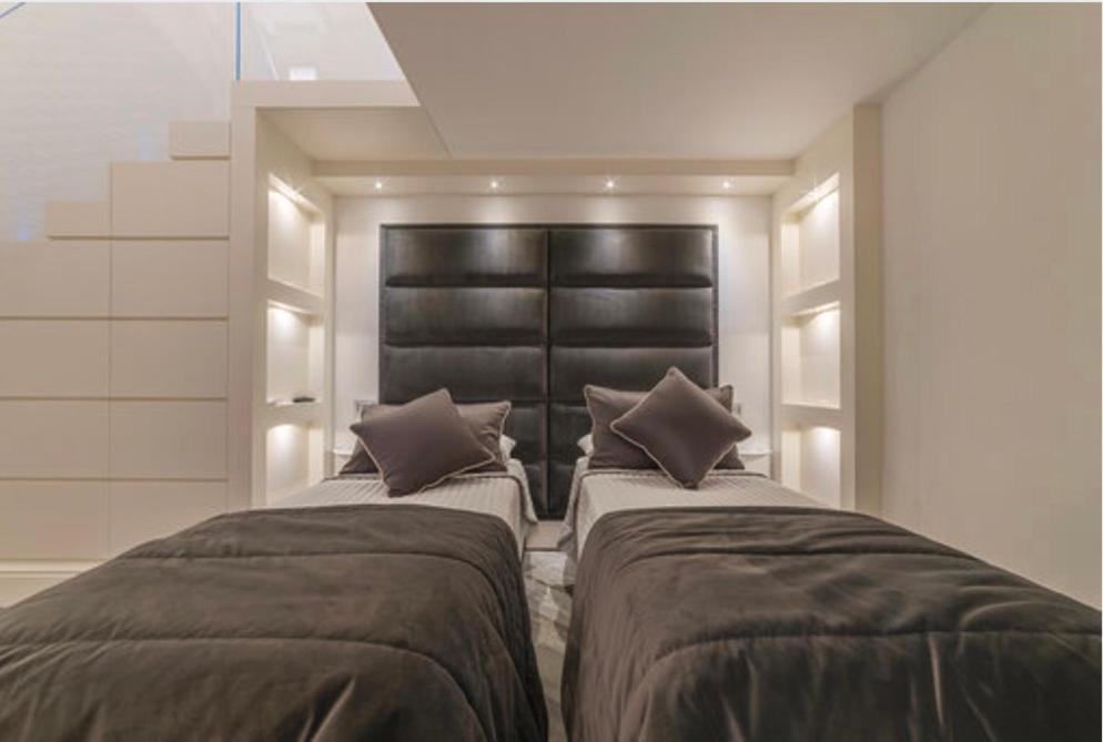 Reale Luxury Home - 3