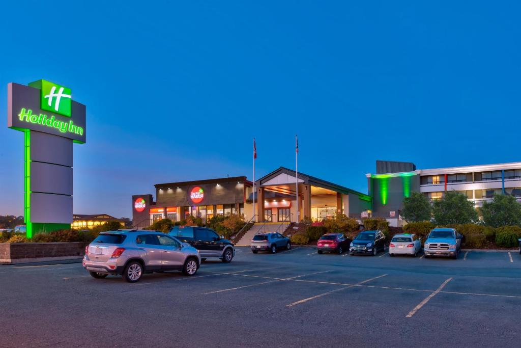 Holiday Inn St Johns Government Center photo