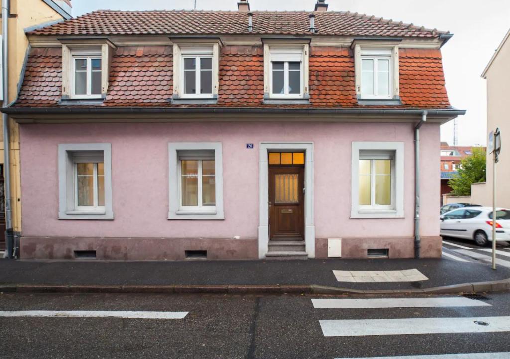 Thann Colmar - 1 chambre - 5 pers - Parking - 5