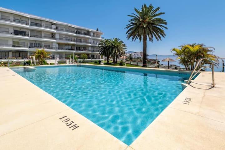 Perfect Family Apartment in Acapulco Playa, Nerja - 2
