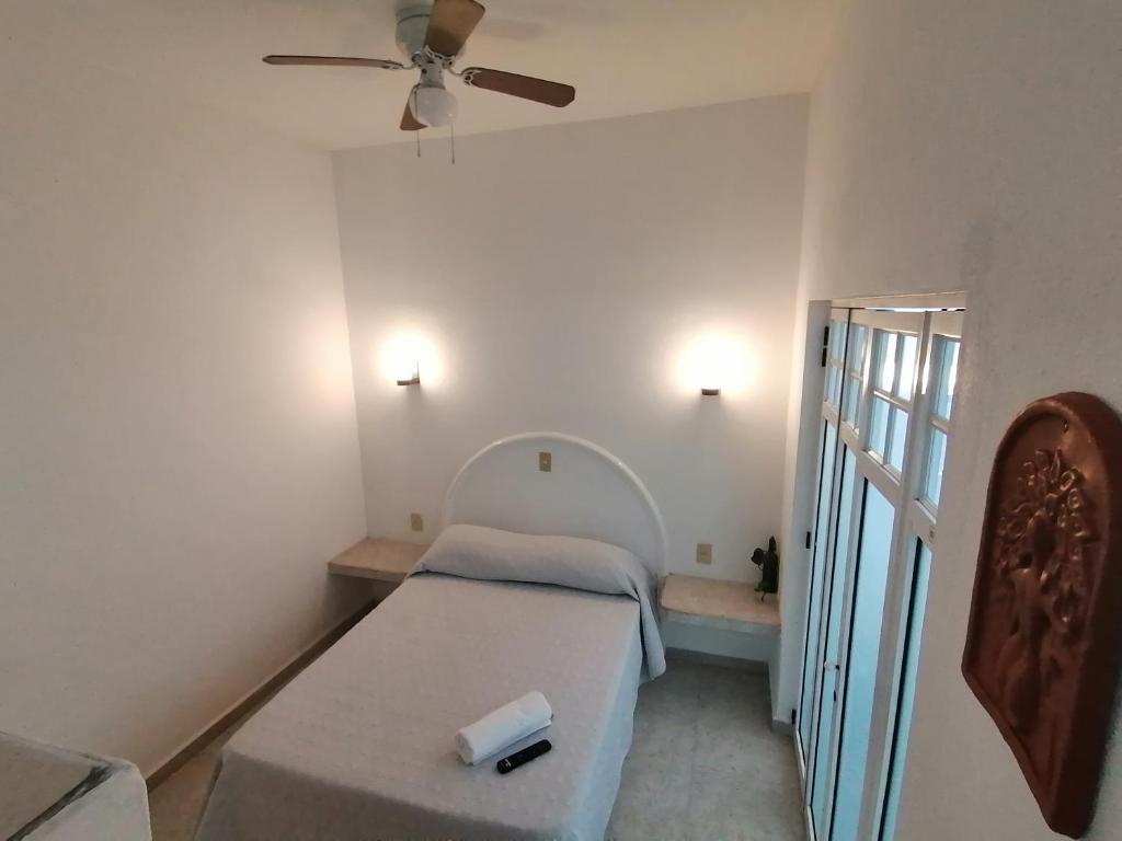 Htl & Suites Neruda, ubicación, limpieza, facturamos