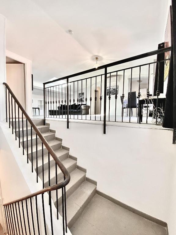 Serbes Top Floor - 3