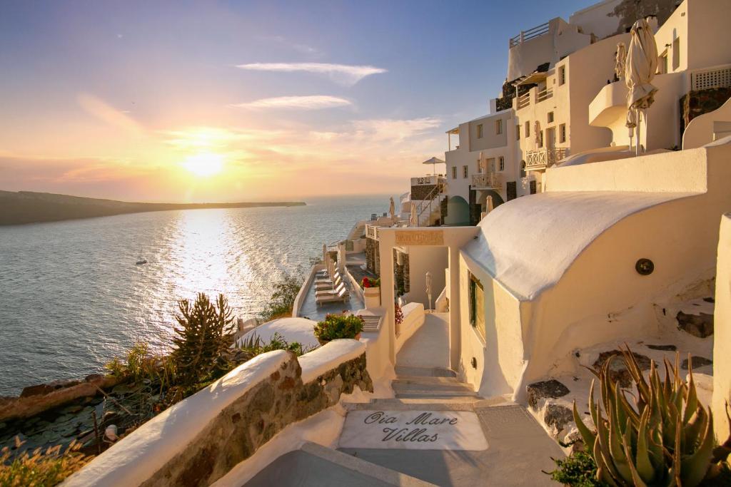 Exterior view, Oia Mare Villas in Santorini