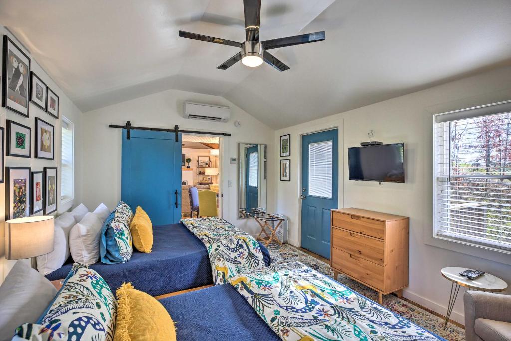 Sunny Hill Cottage Dry Ridge Escape with Deck! photo