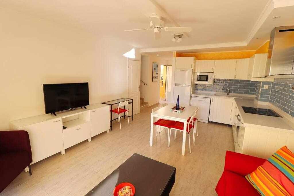 Mare Verde B12 by Tenerife Rental & Sales - 3