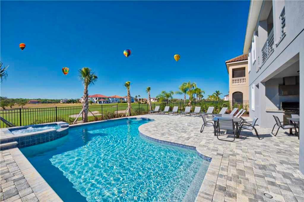Luxury Hideaway, Kissimmee