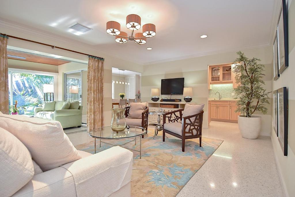 You Only Live Once, Sarasota