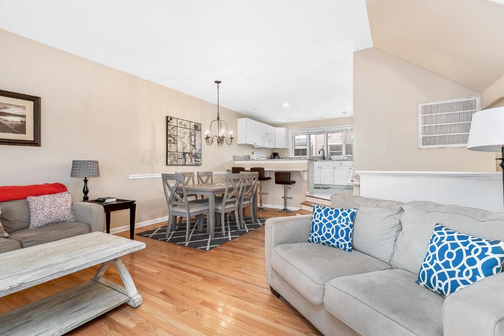 Tamarindo 2, Ocean City