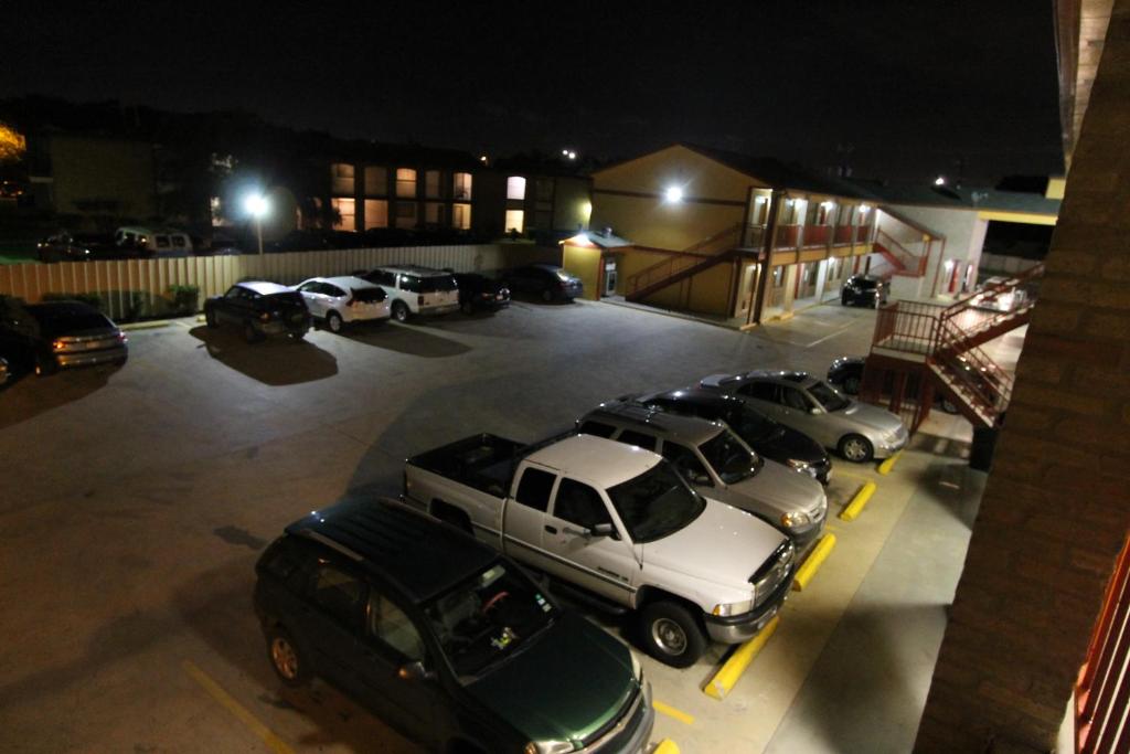 Americas Best Value Inn San Antonio/lackland Afb Photo 6