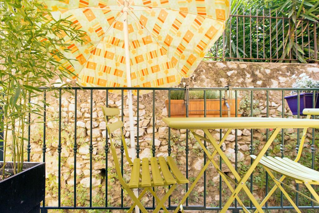Appartements Vieux Nice / Marche aux fleurs photo