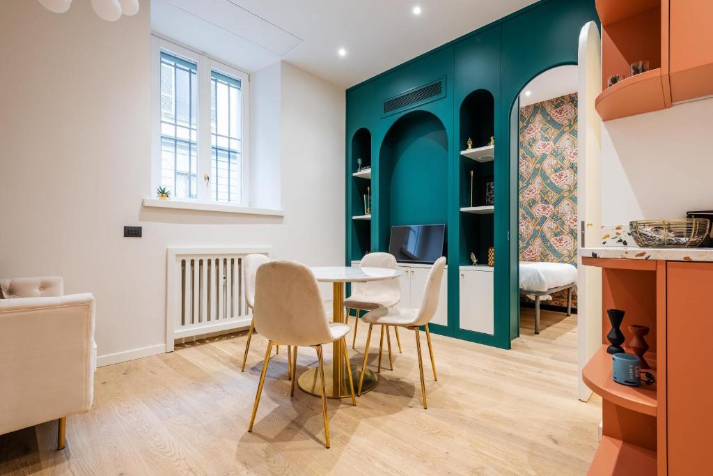 Stylish and fancy flat close to Montenapoleone Brera by Easylife — Hotel in Milan