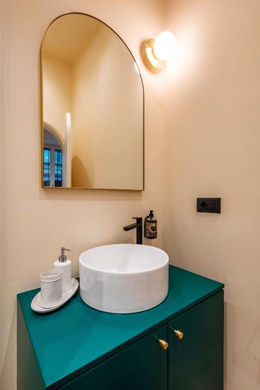 Stylish and fancy flat close to Montenapoleone Brera by Easylife photo