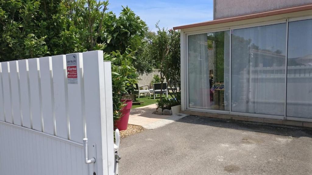 Rêve Bleu, Maison T3 Frontignan Plage avec Jardin, Mer à 250m, Clim & Parking - 2