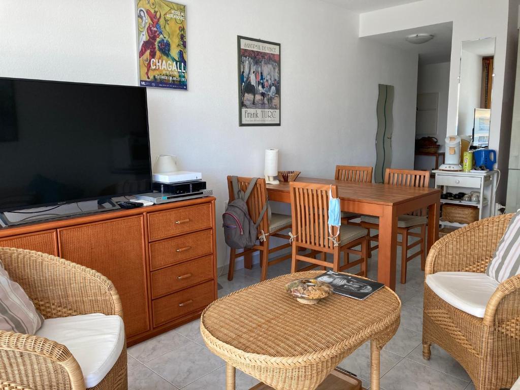 Résidence avec piscine, plage à 100 m, Cannes et Juan les Pins à 5 min, WiFi - 5
