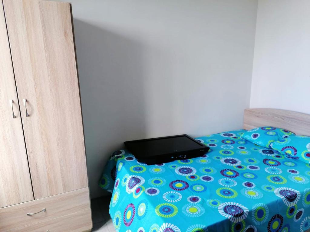 5 bedrooms house with enclosed garden and wifi at Plaine Magnien 5 km away from the beach photo