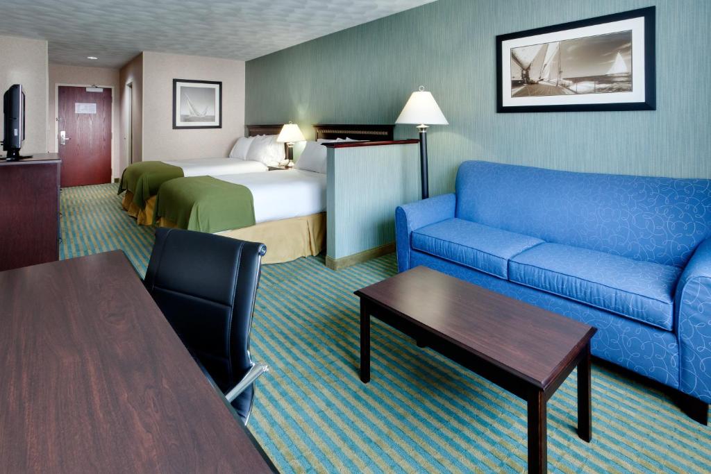 Holiday Inn Express & Suites Smithfield - Providence photo