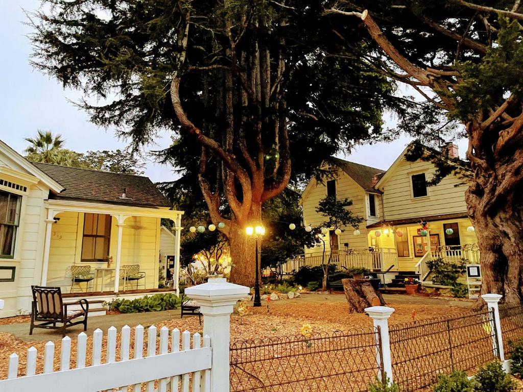 Santa Cruz Hostel — Hotel in Santa Cruz (CA)