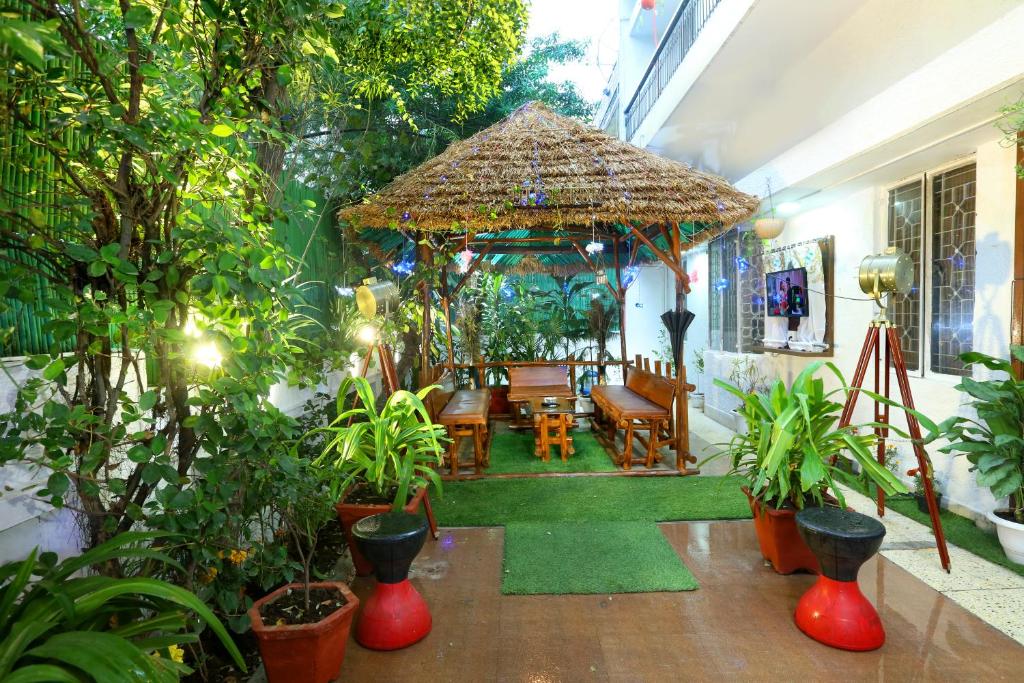 Vrindavan Residency — Hotel in New Delhi and NCR