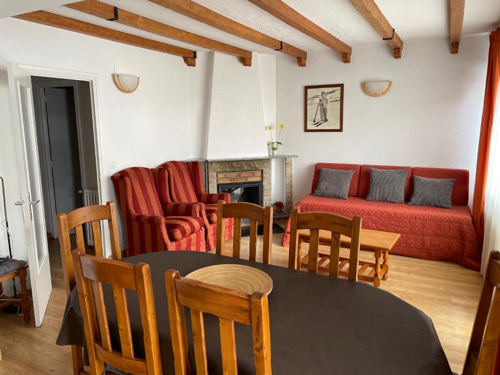 Apartaments Casa Vella Popaire - 4