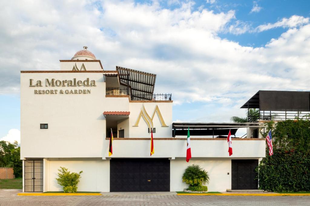 MORALEDA RESORT & GARDEN