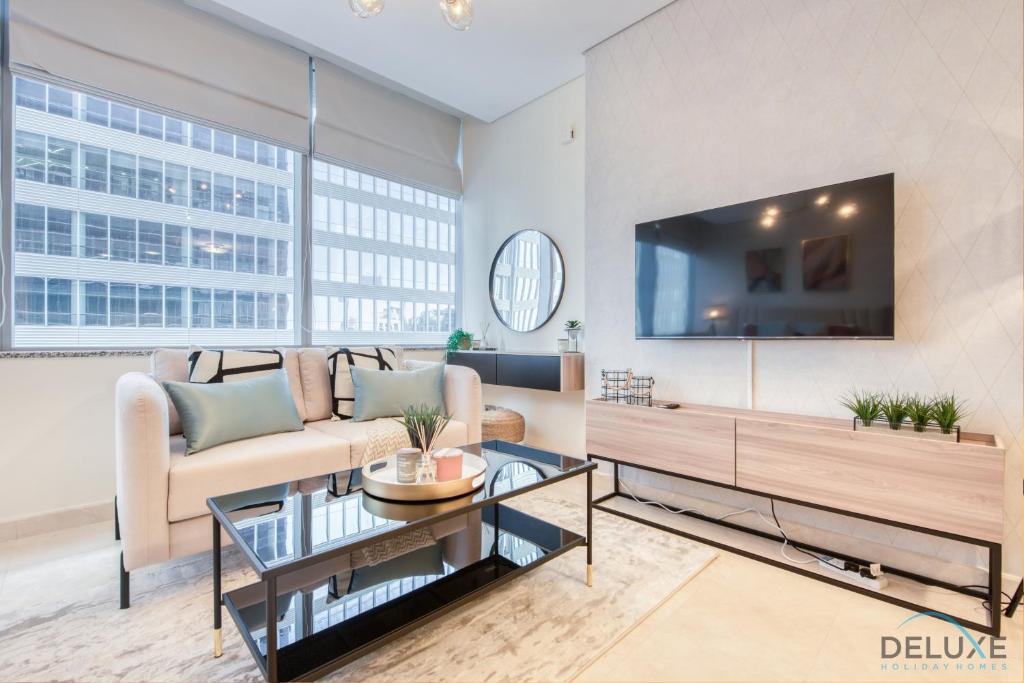 Radiant Studio at Sky Gardens DIFC by Deluxe Holiday Homes, Dubaj
