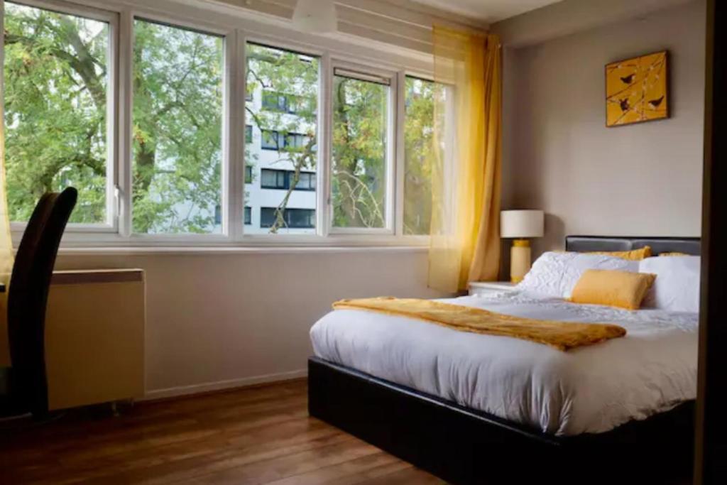 Beautiful Abode Birmingham - Very Close to Five Ways