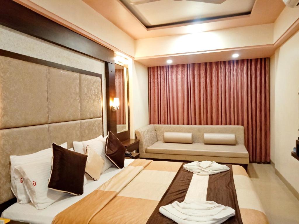 Hotel Poonam photo