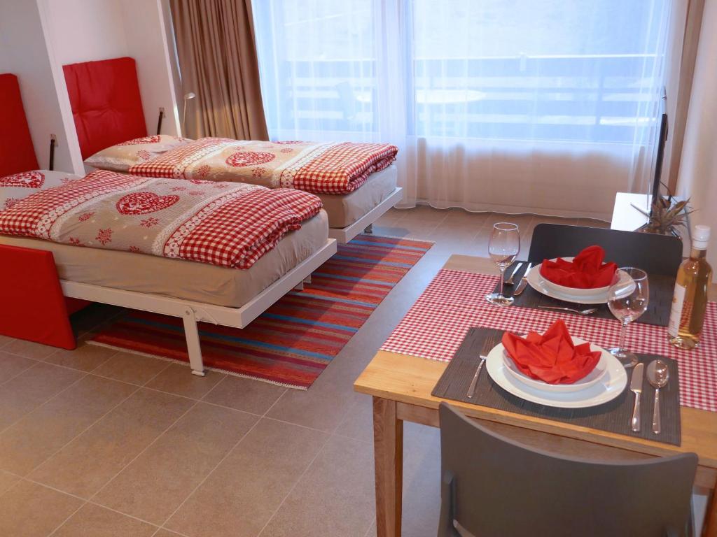 Apartment Rosablanche D52 by Interhome, Siviez