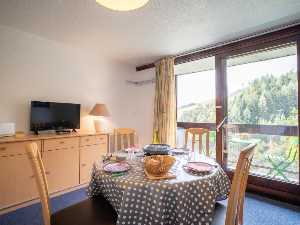 Apartment Vostok Zodiaque-52 by Interhome - 2