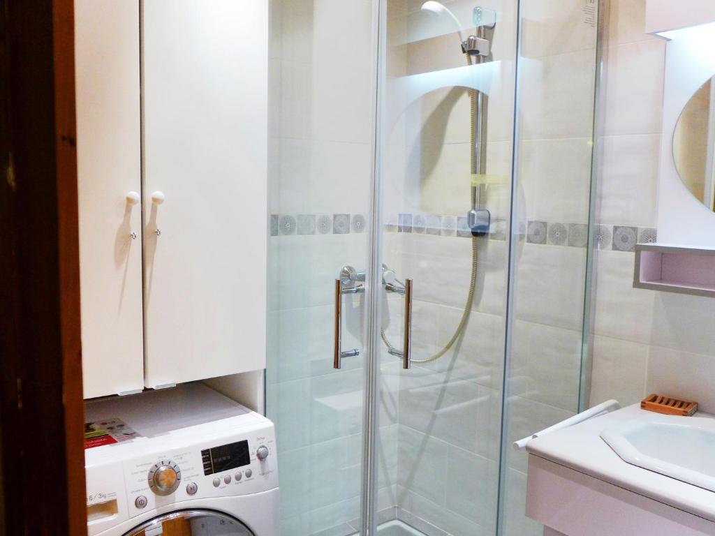 Apartment Les Charmoz-3 by Interhome - 4