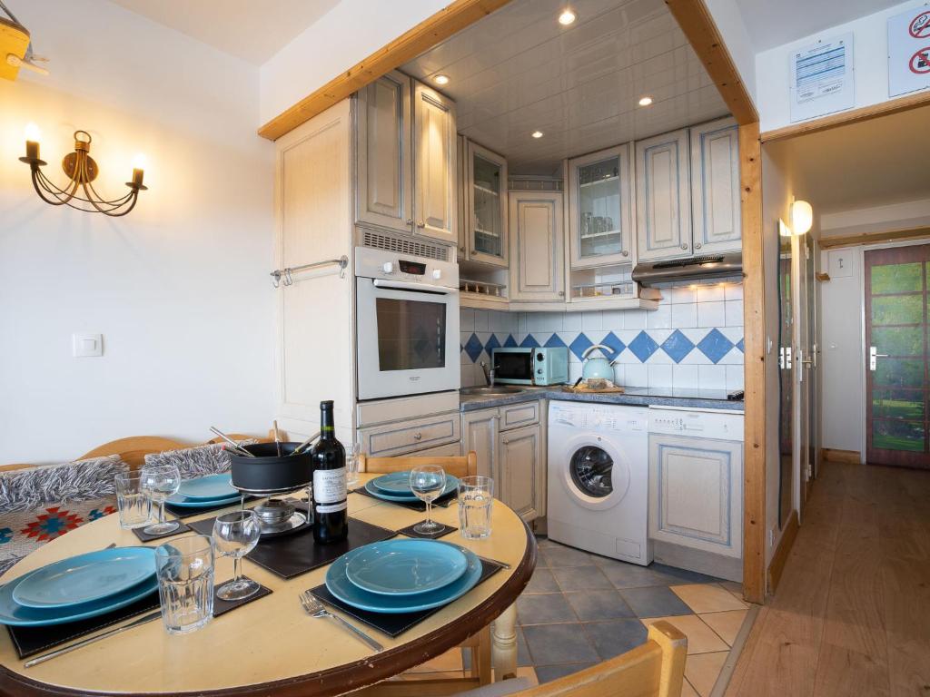Studio Le Slalom - Val Claret-5 by Interhome - 2