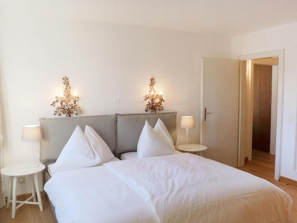 Apartment Chesa Cripels I by Interhome - 2