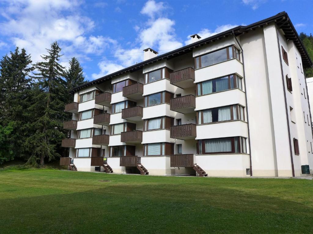 Apartment Chesa Arlas A1 by Interhome - 5