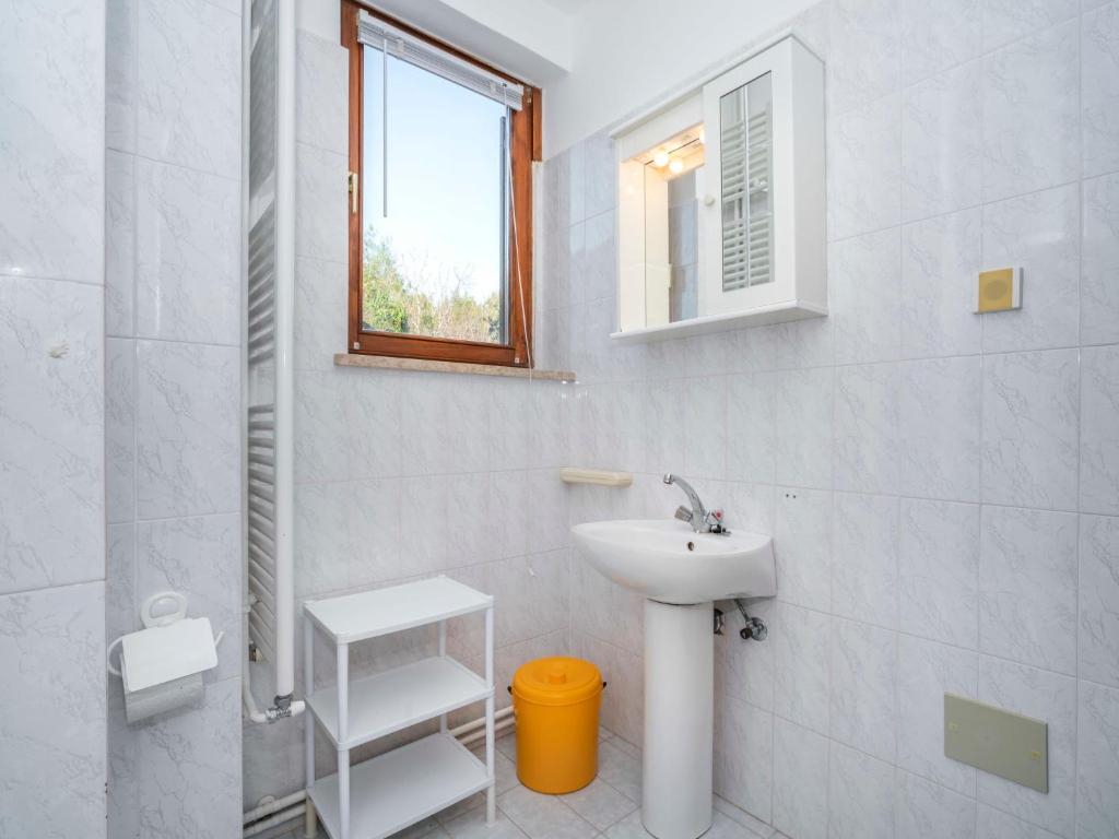 Apartment Gloria-2 by Interhome photo