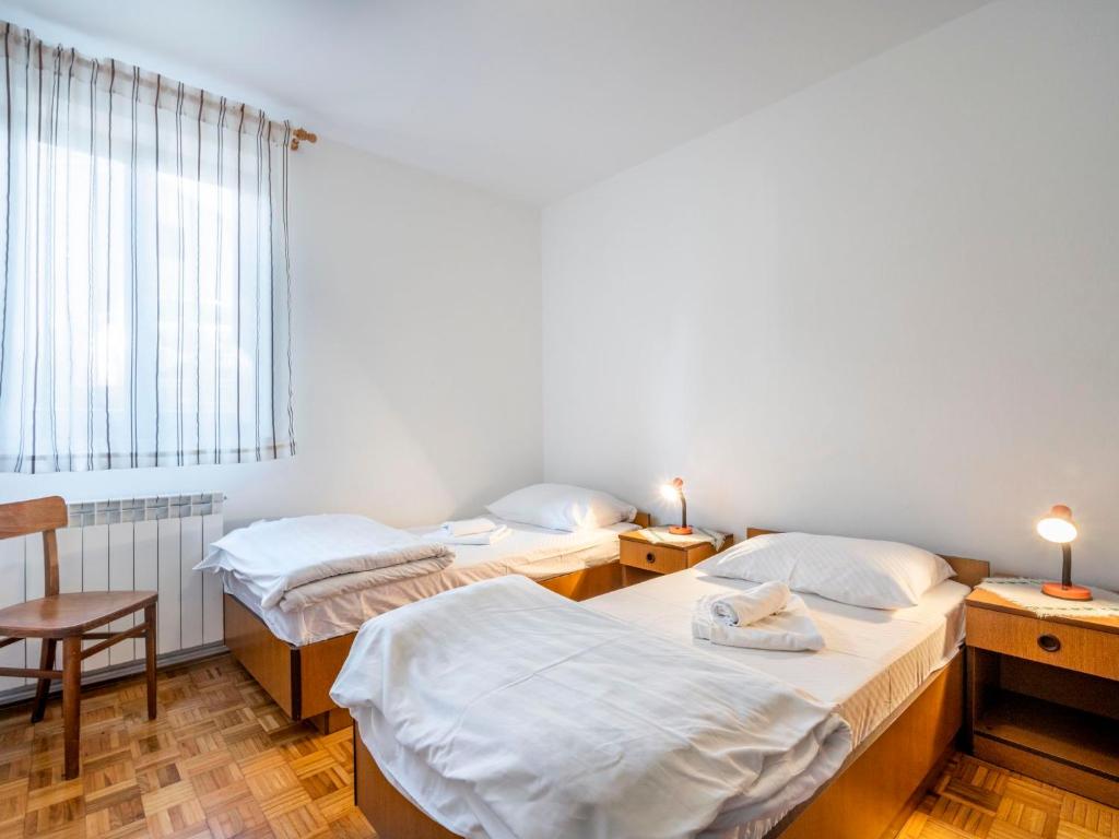 Apartment Gloria-2 by Interhome photo