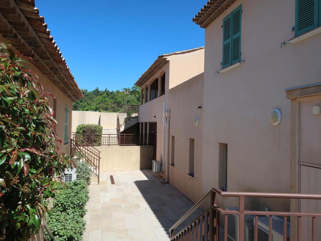 Apartment Les Terrasses de Grimaud by Interhome photo