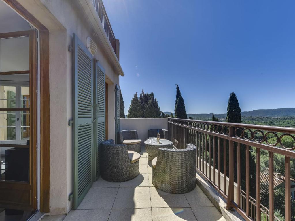 Apartment Les Terrasses de Grimaud by Interhome photo