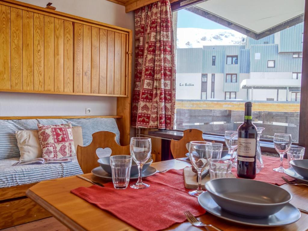 Studio Les Genepis - Val Claret-3 by Interhome - 5