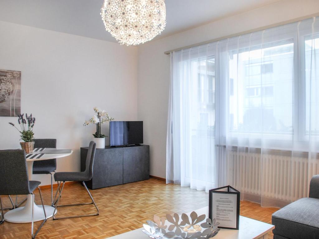 Apartment Junior Suite-10 by Interhome - 4